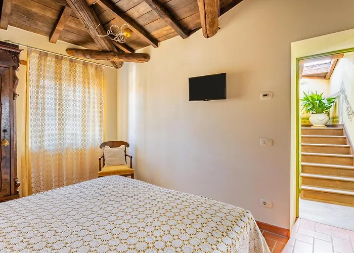 Melograni 7 公寓 *